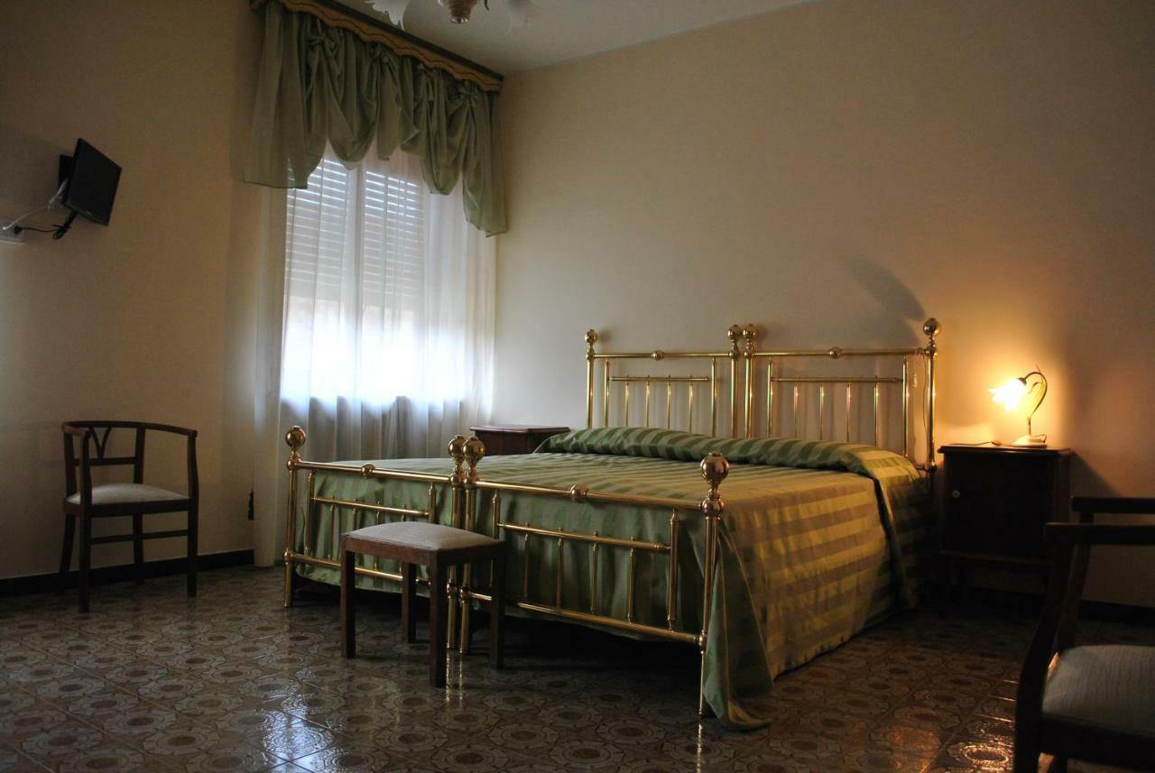 B&B Le Coccinelle Torre Bormida Zewnętrze zdjęcie